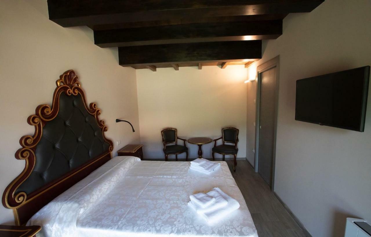 Borgo Rossi Villa La Strada Exterior foto